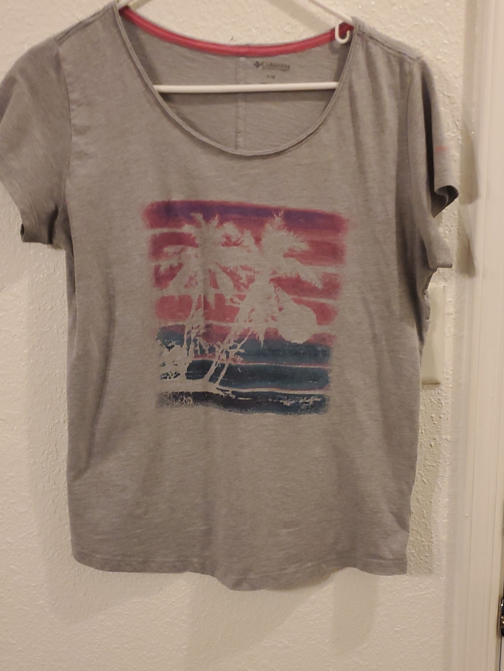 Columbia Women's Light Gray Tee with Pink and Blue Palm Graphic